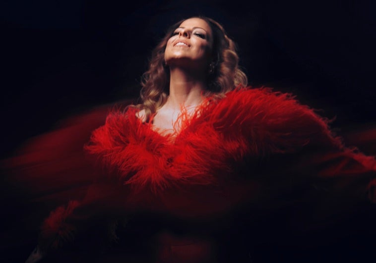 pastora-soler:-«la-gente-te-ve-como-una-mas-de-su-familia-y-conseguir-eso-es-algo-de-lo-que-me-siento-muy-orgullosa»