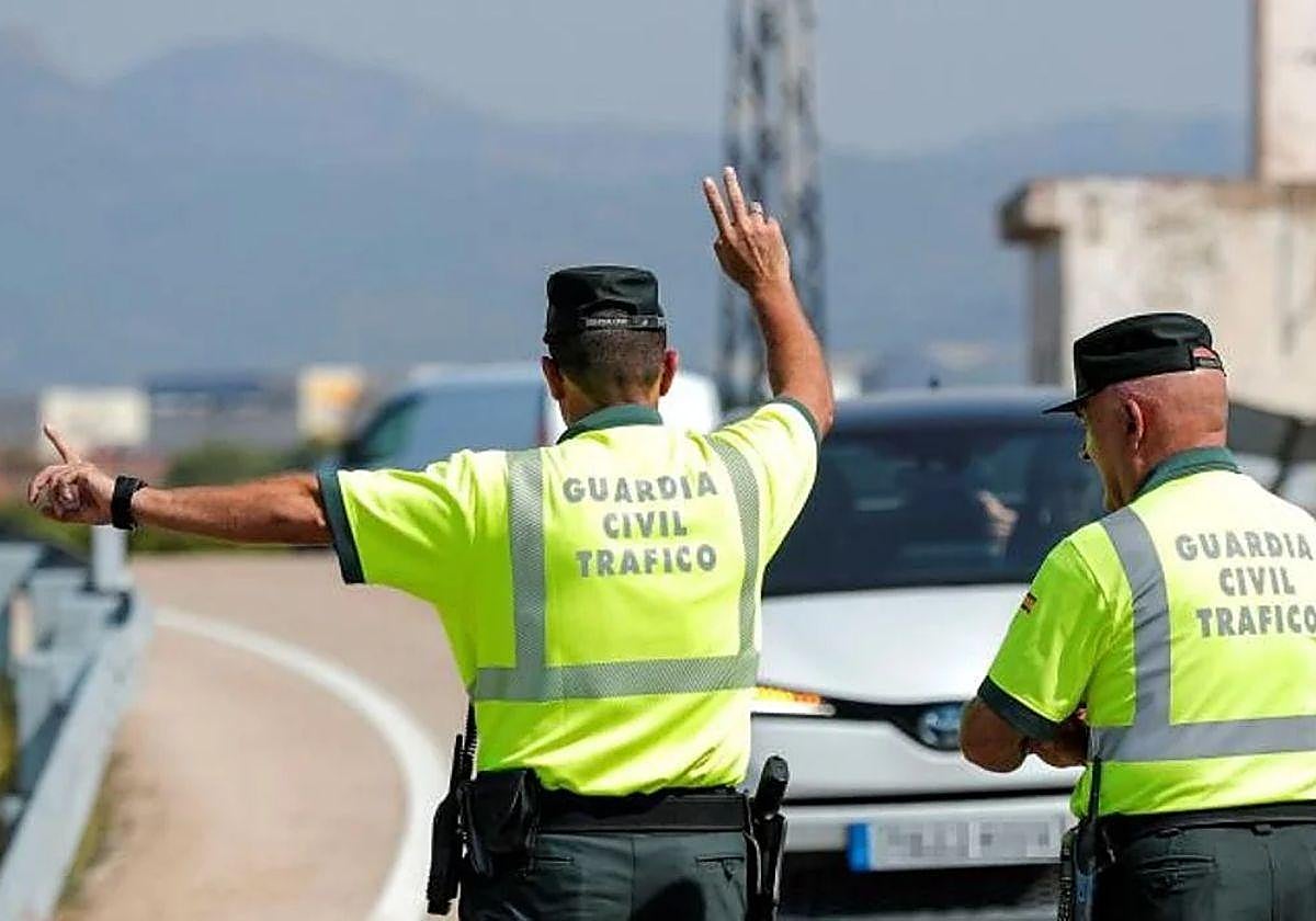 cuidado-si-no-respetas-esta-senal-de-trafico-en-cadiz:-la-multa-es-de-200-euros-y-te-podrian-quitar-cuatro-puntos